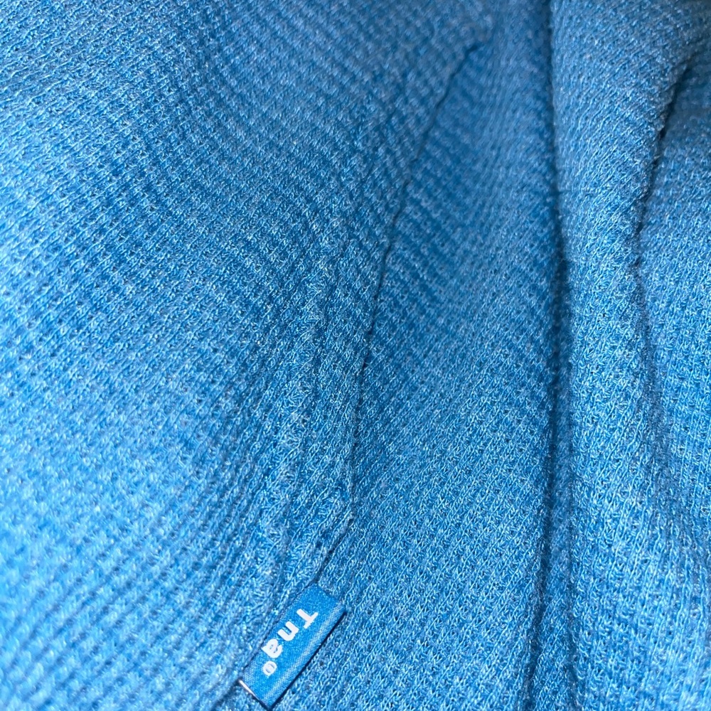 Aritzia TNA cropped waffle zip up
